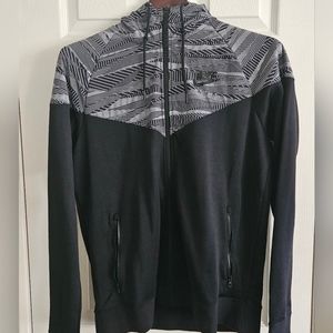 Nike zip up hooded sweathsirt